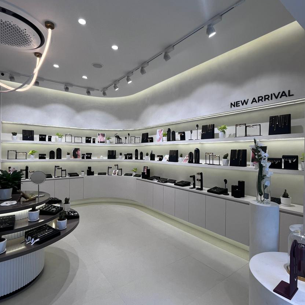 Aundh Palmonas store