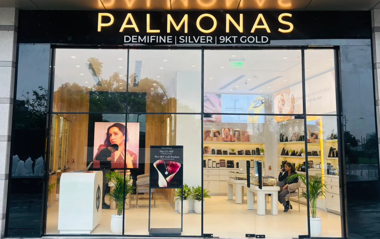 DLF Summit Plaza Palmonas store
